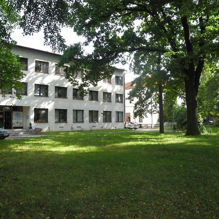 Hotel Kristl Παρντούμπιτσε Εξωτερικό φωτογραφία