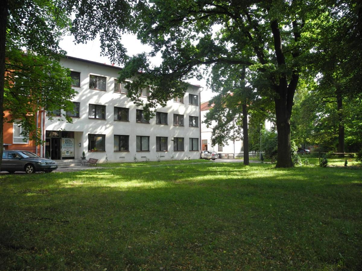 Hotel Kristl Παρντούμπιτσε Εξωτερικό φωτογραφία