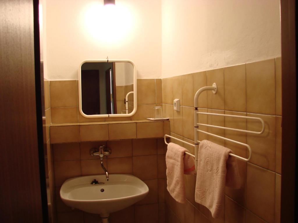 Hotel Kristl Παρντούμπιτσε Δωμάτιο φωτογραφία